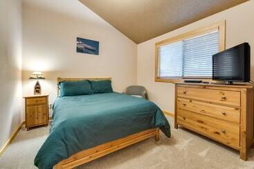 茅舍 Ronald Cabin W/ Private Deck: Near Cle Elum Lake!