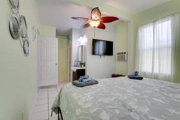 بيت ريفى Pet Friendly Port Charlotte Home W/ Canal Access!