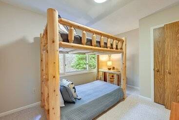 茅舍 Stunning Franklin Cabin W/ Deck & Mountain Views