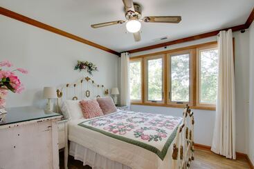 بيت ريفى Waterfront Home Near Wilson Lake W/ Covered Porch!