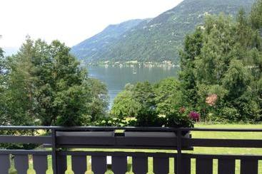 هتل Appartementhaus Karantanien Am Ossiacher See