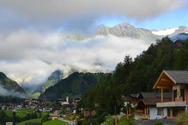 هتل Pension  Schöne Welt