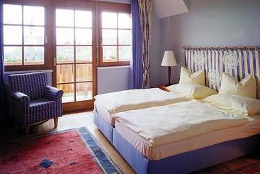 בית מלון כפרי Zum Steinhauser