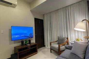 מלון דירות The Beach Suite At The Mactan Newtown