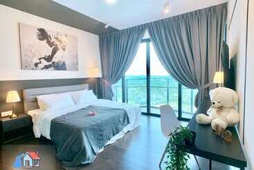 Aparthotel Almas Suites Puteri Harbour