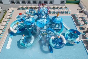 Arcanus Hotels Trendline Side