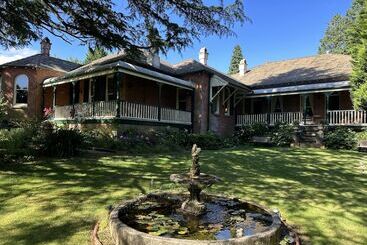 פנסיון Rowan Brae Historic Guest House