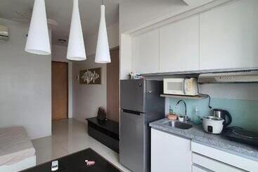 Bed and Breakfast Calyx Residences