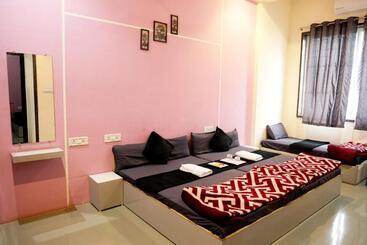 ホテル The Villa,sanawad