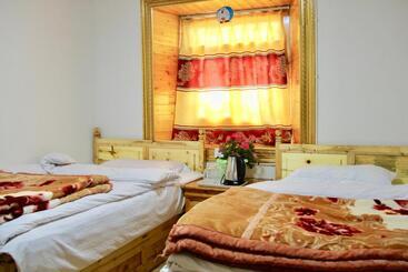 Пансион Zhuji Inn