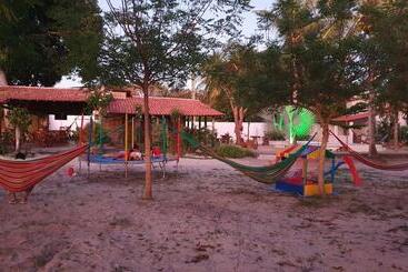 הוסטל Pousada Unidos