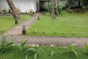 住宿加早餐  Leisure On Hotel Negombo