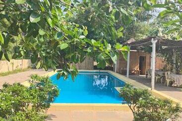 استراحتگاه Rusta Wellness And Retreat Center