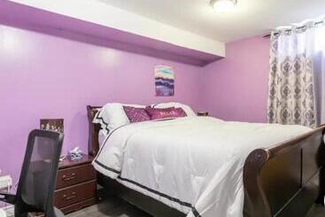 بنسيون Bella S Palace 2 Bedrooms Lower Level Unit In Town Home With Separate Entrance