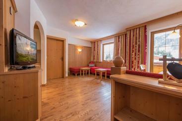 هتل Alpenchalet Vital