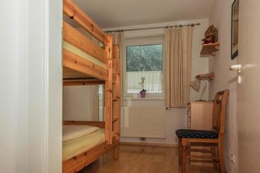 هتل Appartementhaus Saroja