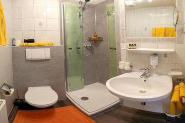 هتل Appartements Kuprian
