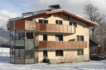 هتل Ferienwohnungen Mair
