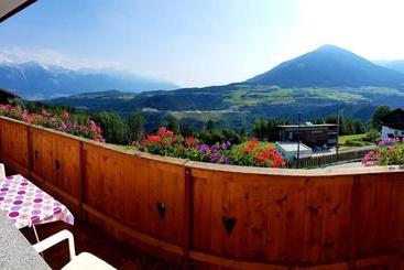 هتل Panorama Und Bucherhof