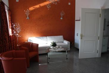 هتل Villa Victoria
