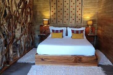 فندق صغير Bio Et Bois  Luxury Bio Farm