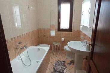 פנסיון I Fiori Di Amina Le Viole