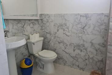 بنسيون Quinta San Juan, Lago De Coatepeque