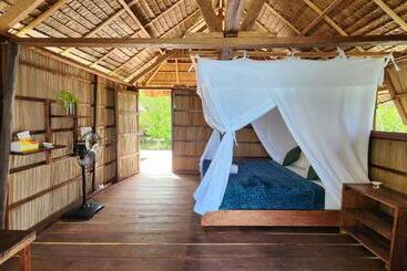 استراحتگاه Mansuar Raja Ampat Bungalows