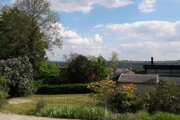 تختخواب و صبحانه Le Chateau Blanc