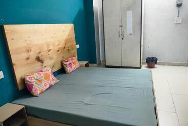 בית מלון כפרי Chicago Stays