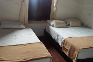 ペンション Hostal La Batea