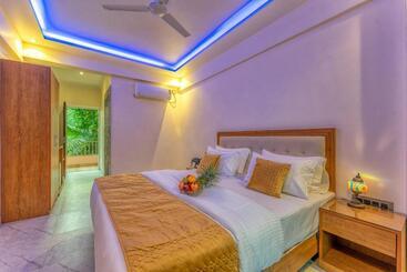 هتل Maurya Residency
