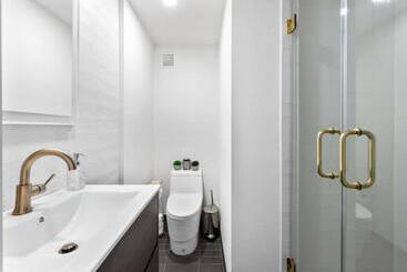 호텔 3br Penthouse With Massive Private Rooftop