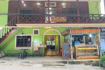 پانسیون Dockhoun Guesthouse