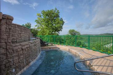 هتل Cliffs Resort Table Rock Lake