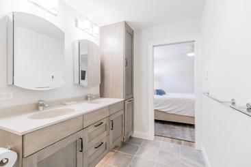 هتل Lighthouse Suites At Pine Point