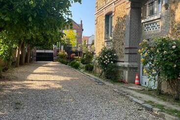 مبيت وإفطار Manoir De Charme