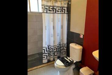 Noer Hostel