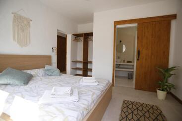 پانسیون Casa Anahita