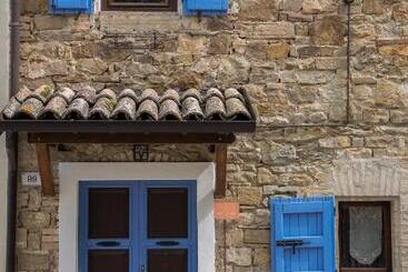 مبيت وإفطار Dimidium