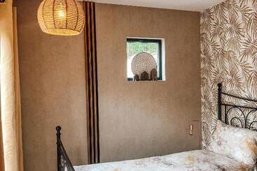 住宿加早餐 Elysian Fields Tiny House Evergreen