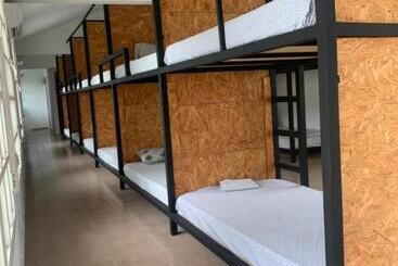 پانسیون /hostal Casa Blanca