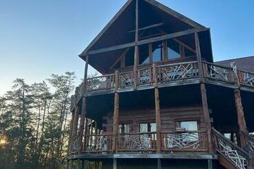بنسيون Mountain View Cabins
