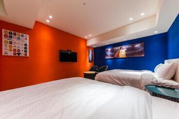 هاستل Talent Hotel E Series