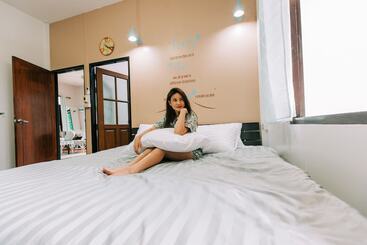 تختخواب و صبحانه Banya Bnb