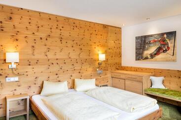 Bed and Breakfast Garni Ernst Falch