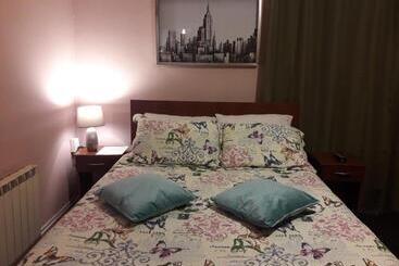 פנסיון Hostal Torres Del Paine 2