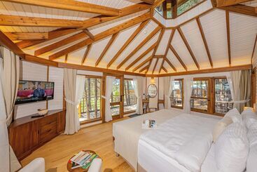 فندق Kairos Valley Health & Nature Resort