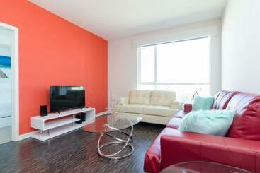 هتل Modern Apartment Rentals