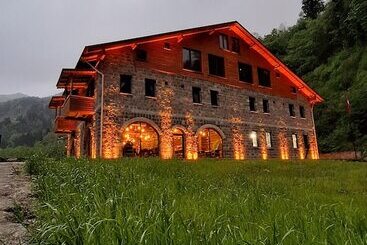 Отель Hemşin Ata Konağım